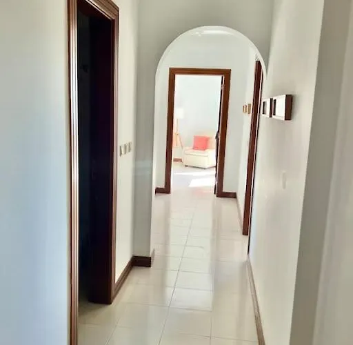 T3 Front In Sao Joao Da Caparica كوستا دا كاباريكا