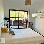 Apartment T3 Front In Sao Joao Da Caparica