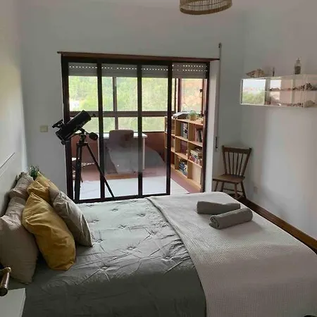 T3 Front In Sao Joao Da Caparica