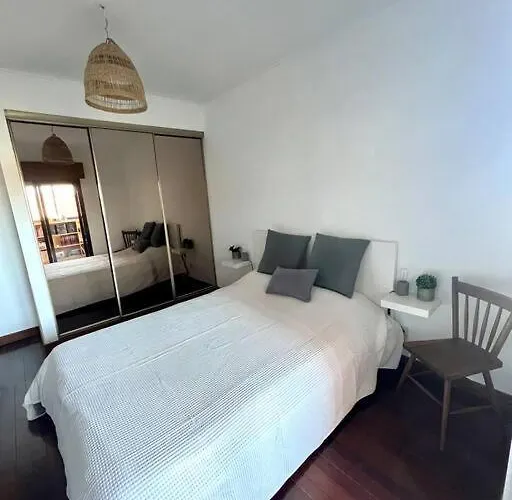 T3 Front In Sao Joao Da Caparica